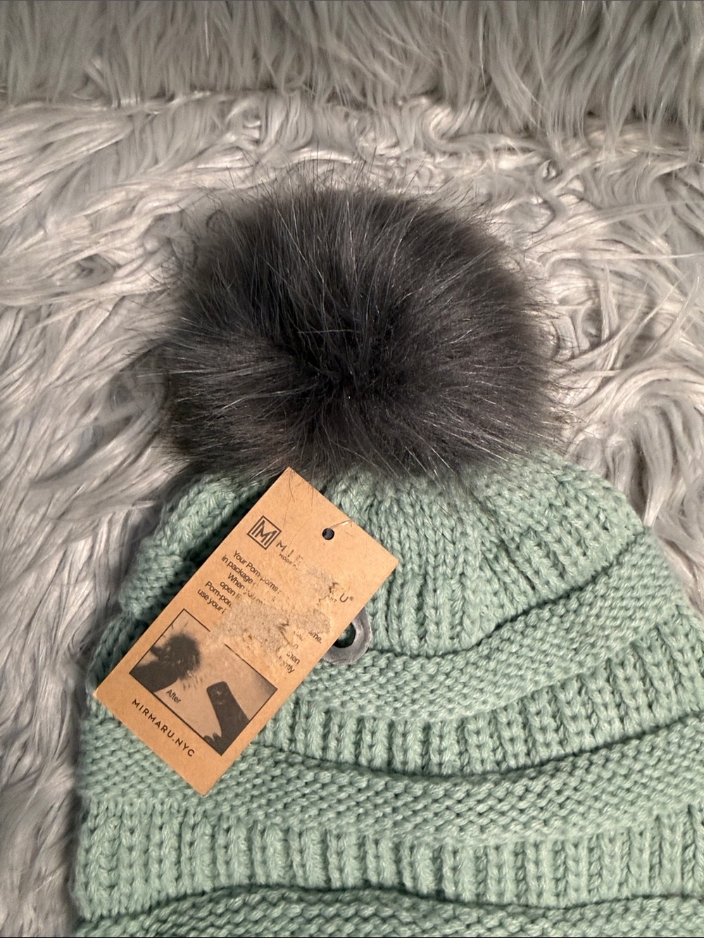 Mirmaru Mint Knit Pom Beanie Hat NWT - Picture 4 of 8